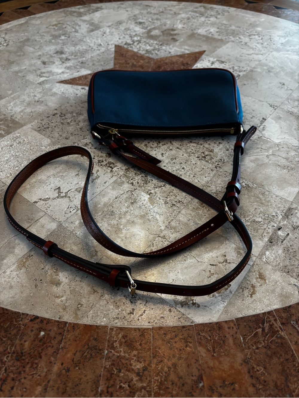 Vintage Dooney & Bourke Navy Nylon Crossbody Bag - Picture 6 of 12